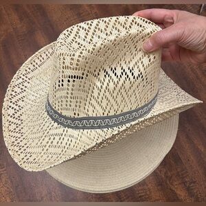 Cowboy hat - medium size Beautiful flexible metal brim - Made in Mexico